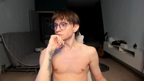 Romeo online show from March 1, 2026, 11:01 am