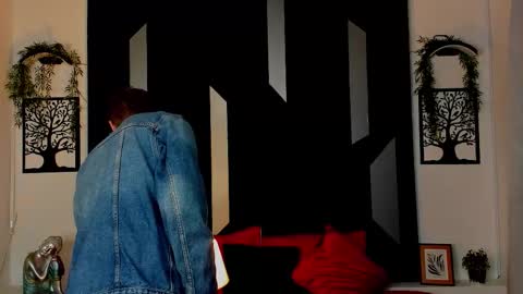 Romeo Ricci online show from November 20, 2025, 12:05 pm