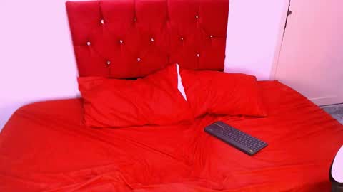 Romeo online show from November 20, 2025, 7:02 pm