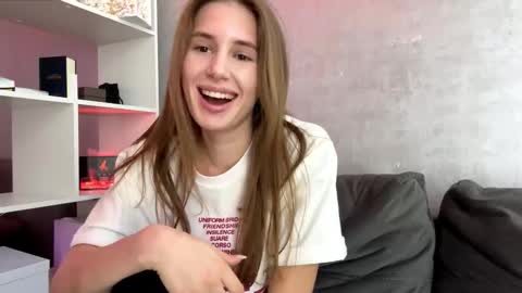 Ketlyn  is here now  help me get 50 thumbs up pls  online show from March 31, 2026, 10:26 am