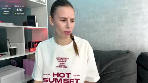 Ketlyn  is here now  help me get 50 thumbs up pls  online show from April 6, 2026, 3:35 pm