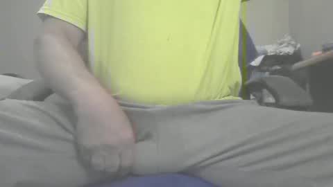 Snapshot of roney58 chatting on February 21, 2025, 10:50 am roney58 online show from February 21, 2025, 10:50 am