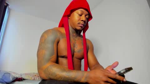 Snapshot of ronnie_777 chatting on October 25, 2025, 1:18 pm Ronnie 777 online show from October 25, 2025, 1:18 pm