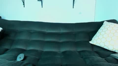 Ronnie online show from February 12, 2025, 9:54 pm