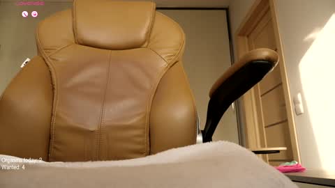 Snapshot of ronny_ponny chatting on March 8, 2025, 1:36 pm RonnyPonny online show from March 8, 2025, 1:36 pm