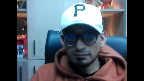 roroavila online show from December 2, 2025, 5:35 am