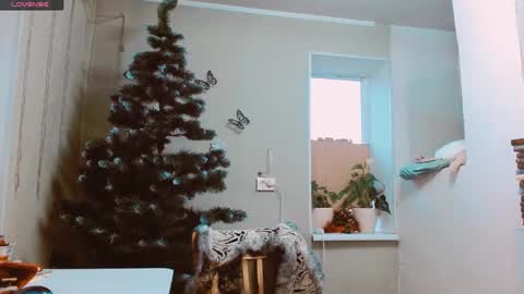 rosa843850 online show from December 25, 2024, 1:30 pm