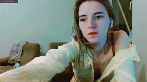 rosa843850 online show from February 28, 2025, 4:53 pm