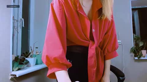 rosa843850 online show from March 15, 2026, 5:52 pm