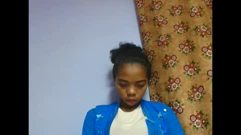 rosah225127 online show from May 1, 2026, 5:12 am