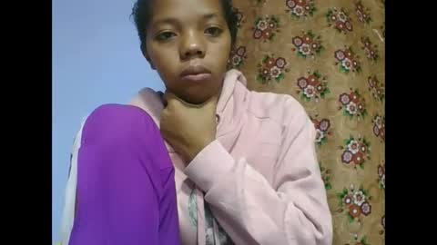 rosah225127 online show from May 4, 2026, 4:30 am