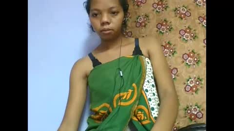rosah225127 online show from May 17, 2026, 3:41 pm