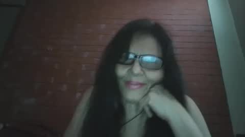 Snapshot of rosalatinas chatting on April 23, 2026, 10:34 pm rosalatinas online show from April 23, 2026, 10:34 pm
