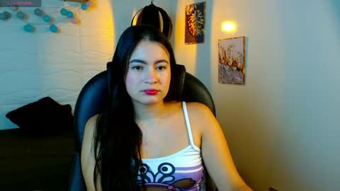 Snapshot of rosaliea chatting on June 7, 2026, 5:22 am R O S A L I A online show from June 7, 2026, 5:22 am