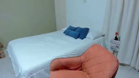 Snapshot of rosaliiaa1 chatting on December 18, 2024, 5:10 pm Rosalia online show from December 18, 2024, 5:10 pm