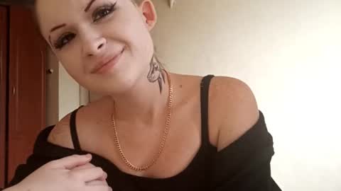Alicia online show from October 11, 2025, 8:24 am
