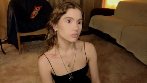 Snapshot of rosalvaulman chatting on May 4, 2026, 5:31 pm Kylie online show from May 4, 2026, 5:31 pm