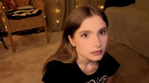 Snapshot of rosalvaulman chatting on May 31, 2026, 5:20 pm Kylie online show from May 31, 2026, 5:20 pm