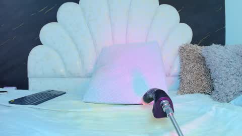 rosana_gomez online show from May 15, 2026, 4:30 am