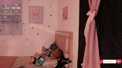 Aleja online show from April 11, 2026, 1:43 am