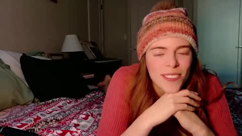 rose77782 online show from December 17, 2024, 7:04 pm