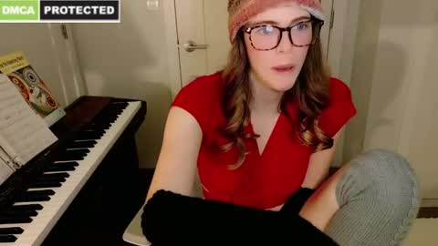 rose77782 online show from January 5, 2025, 10:19 pm