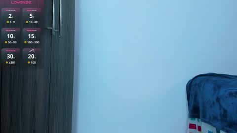 Snapshot of rose__cutee chatting on December 16, 2025, 1:05 pm rose cutee online show from December 16, 2025, 1:05 pm