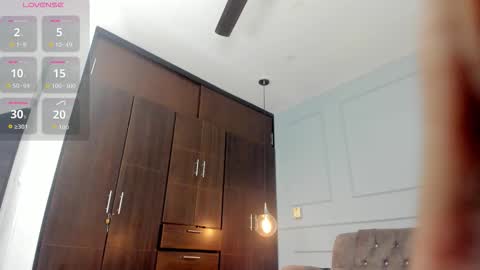 rose__monroe online show from March 7, 2026, 7:44 pm