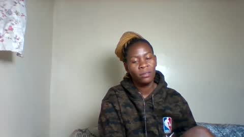 rose_coco online show from September 21, 2025, 8:10 pm