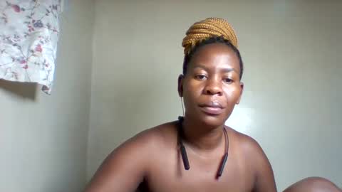 rose_coco online show from September 22, 2025, 11:29 pm