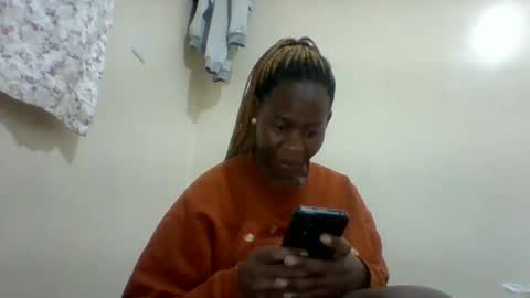 rose_coco online show from October 4, 2025, 7:12 pm