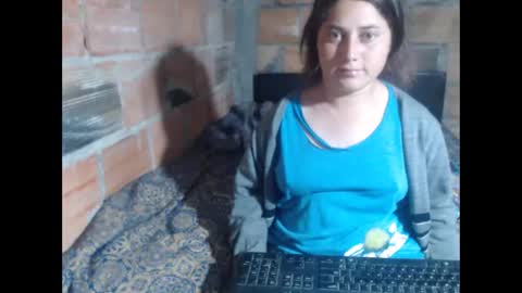 Snapshot of rose_domy chatting on November 29, 2025, 3:20 am rose and domy online show from November 29, 2025, 3:20 am