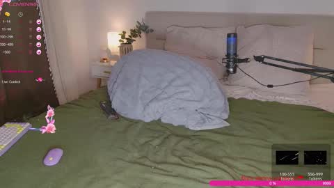 Snapshot of rose_monarch chatting on November 16, 2025, 3:50 pm Rose online show from November 16, 2025, 3:50 pm