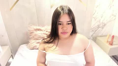 Rose 3 online show from October 15, 2025, 7:36 pm