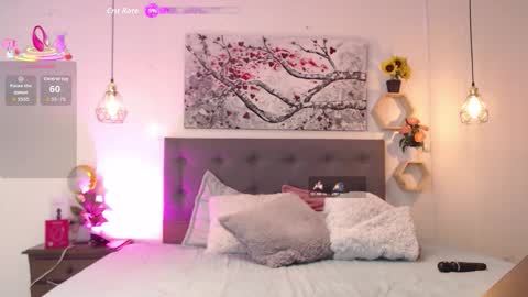 Rose  online show from December 15, 2025, 1:59 pm