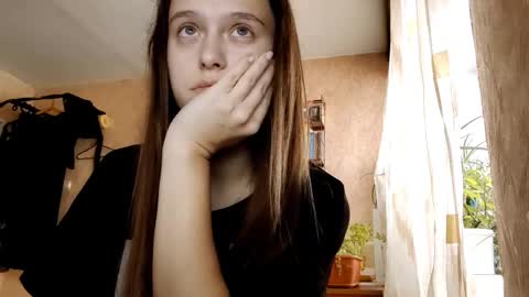 Sophie online show from December 1, 2025, 1:21 am