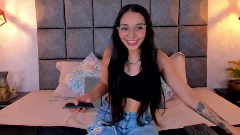 roseaurora online show from June 1, 2026, 10:39 am
