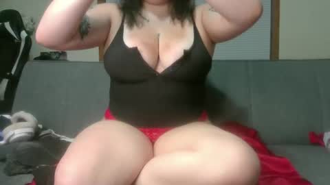 rosebbyxx online show from September 17, 2025, 2:13 am