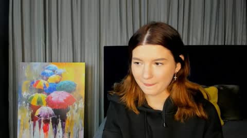 Snapshot of roseblanche2k chatting on December 6, 2024, 11:14 pm Florin online show from December 6, 2024, 11:14 pm