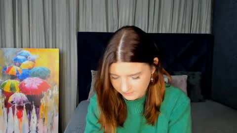 Snapshot of roseblanche2k chatting on December 13, 2024, 11:17 pm Florin online show from December 13, 2024, 11:17 pm