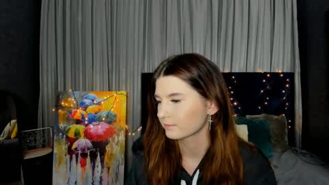 Snapshot of roseblanche2k chatting on January 22, 2025, 11:21 pm Florin online show from January 22, 2025, 11:21 pm