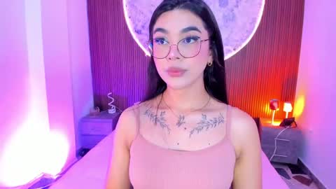 Snapshot of rosecassie chatting on May 27, 2026, 1:19 pm Rose online show from May 27, 2026, 1:19 pm