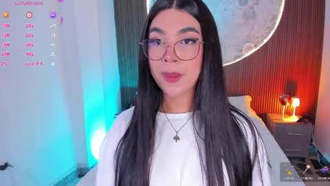 Snapshot of rosecassie chatting on June 3, 2026, 1:25 pm Rose online show from June 3, 2026, 1:25 pm