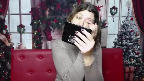 Snapshot of rosehille chatting on January 11, 2026, 6:18 am RoseHille online show from January 11, 2026, 6:18 am