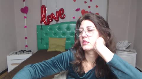 Snapshot of rosehille chatting on February 19, 2026, 6:04 pm RoseHille online show from February 19, 2026, 6:04 pm