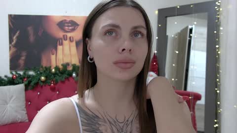 Rose Hubbard online show from December 22, 2024, 11:11 am