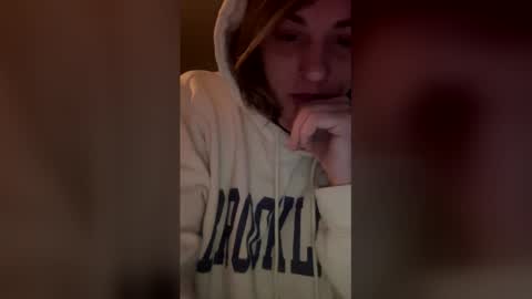 Snapshot of roseknows chatting on February 12, 2026, 9:15 am Rose online show from February 12, 2026, 9:15 am