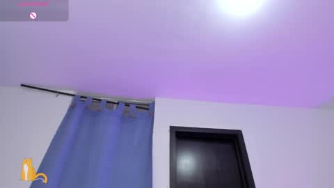 Snapshot of roseliam_ chatting on December 4, 2025, 8:50 pm Rose online show from December 4, 2025, 8:50 pm