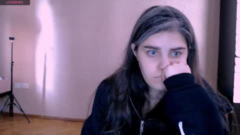 Rose online show from October 1, 2025, 6:52 am