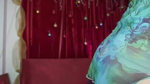 Lyla OF roselinedior online show from December 22, 2025, 2:14 pm